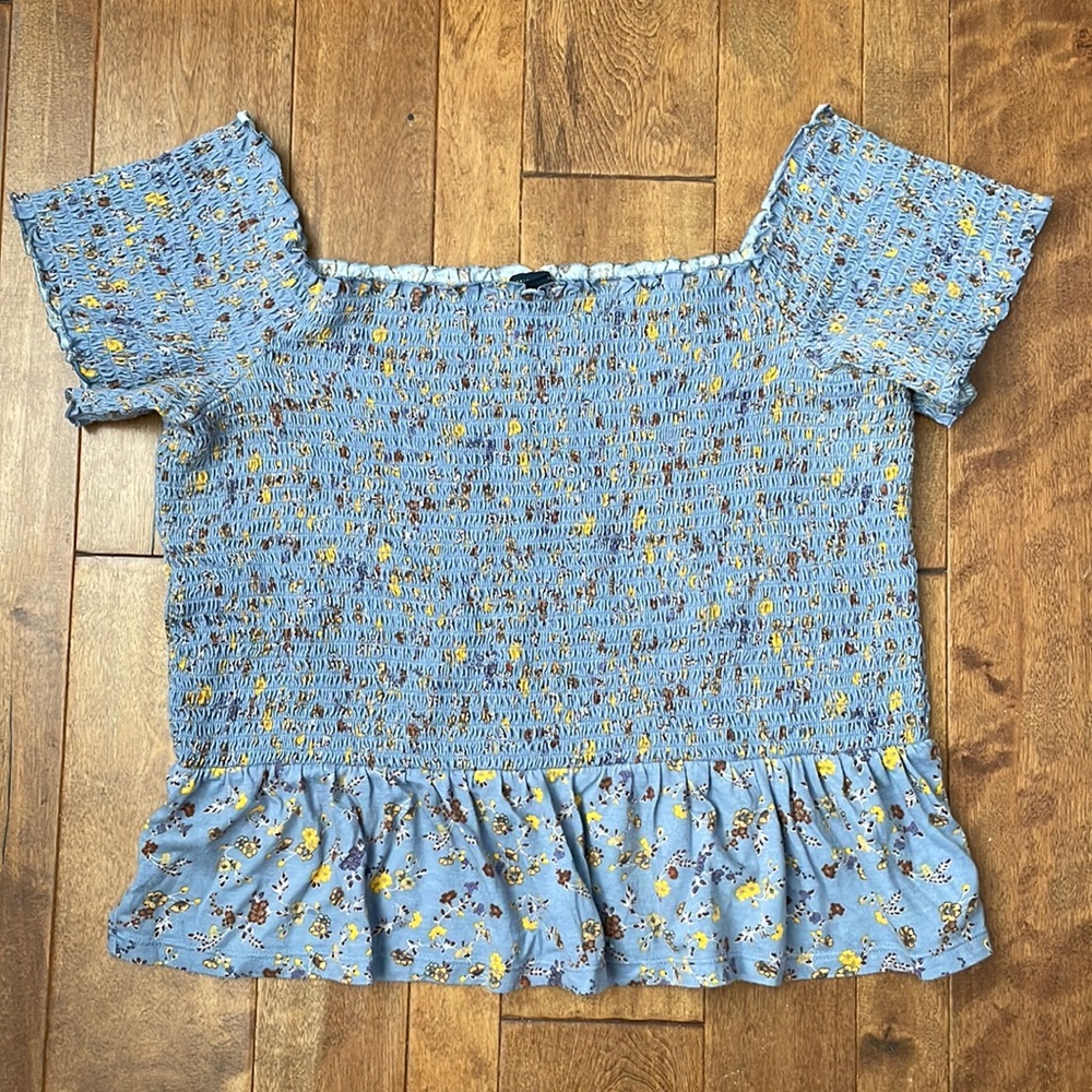 AE SMOCKED OFF THE SHOULD TOP